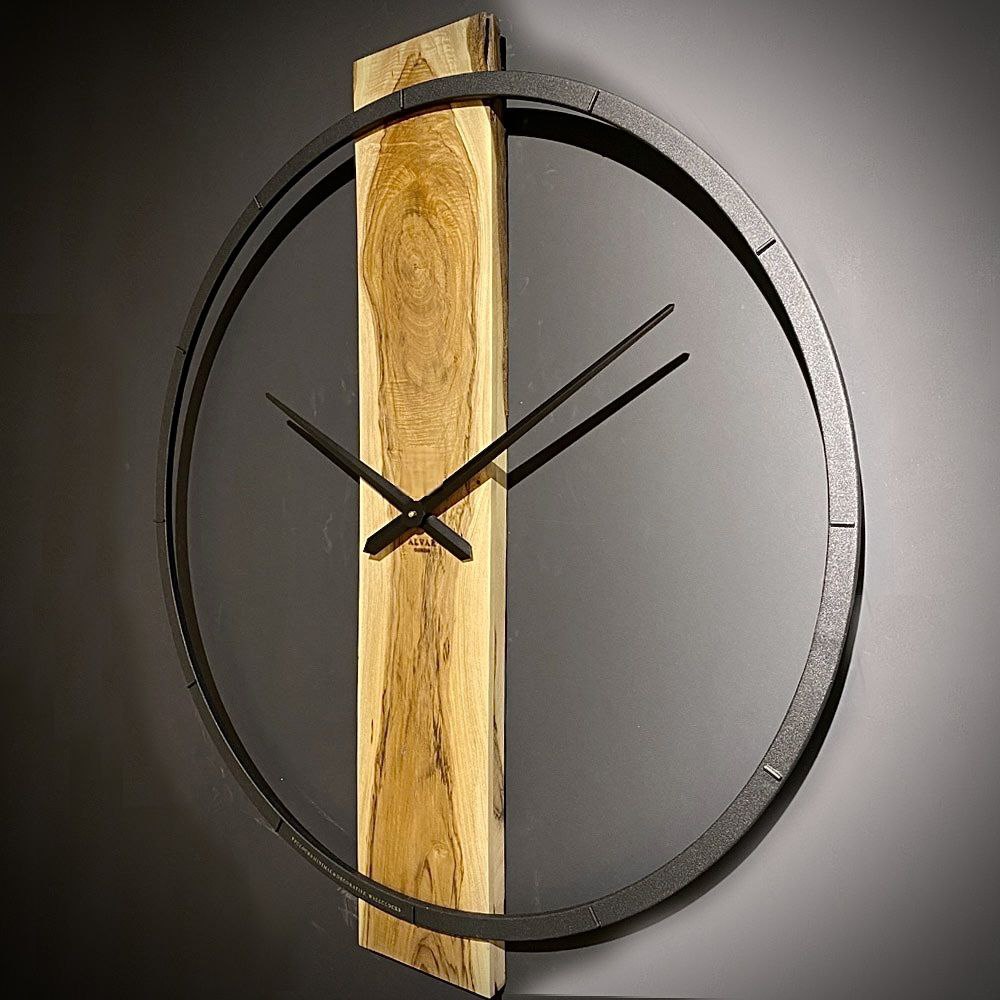 Alvar Wanduhr 80 cm – Walnussholz & Metall | Edle Designeruhr in Gold, Schwarz oder Chrom von RH Clocks
