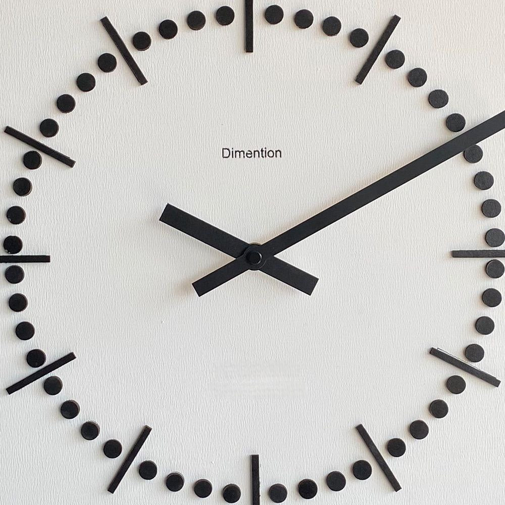 Detail Zifferblatt/Rahmen – Dimension - Weiß